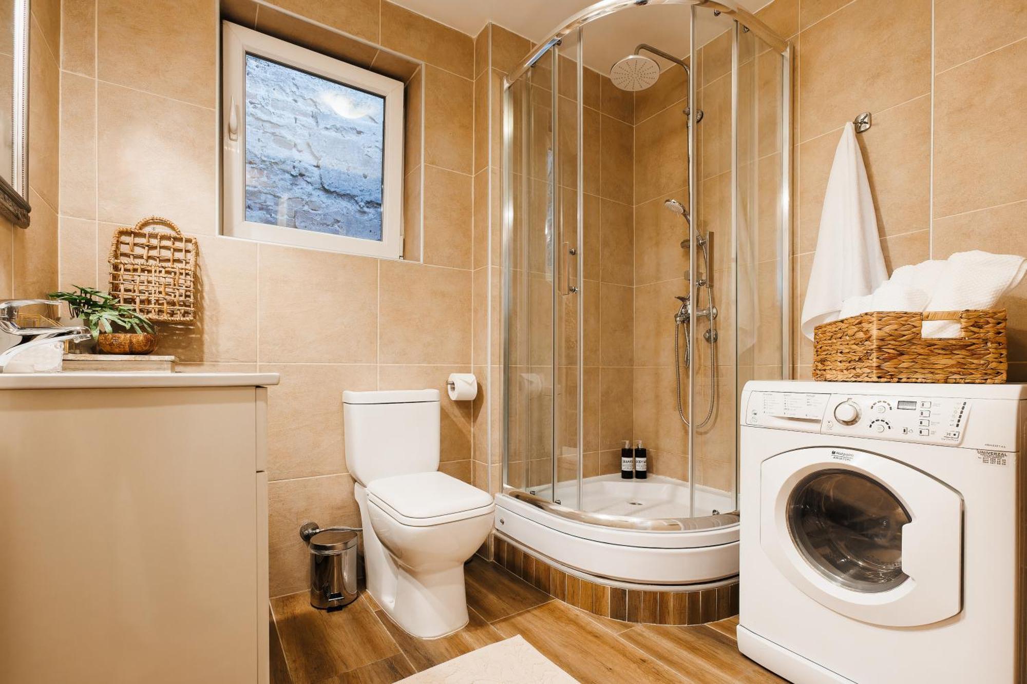 Apartment Pintrst-penthouse Old Town Renovated Belgrad