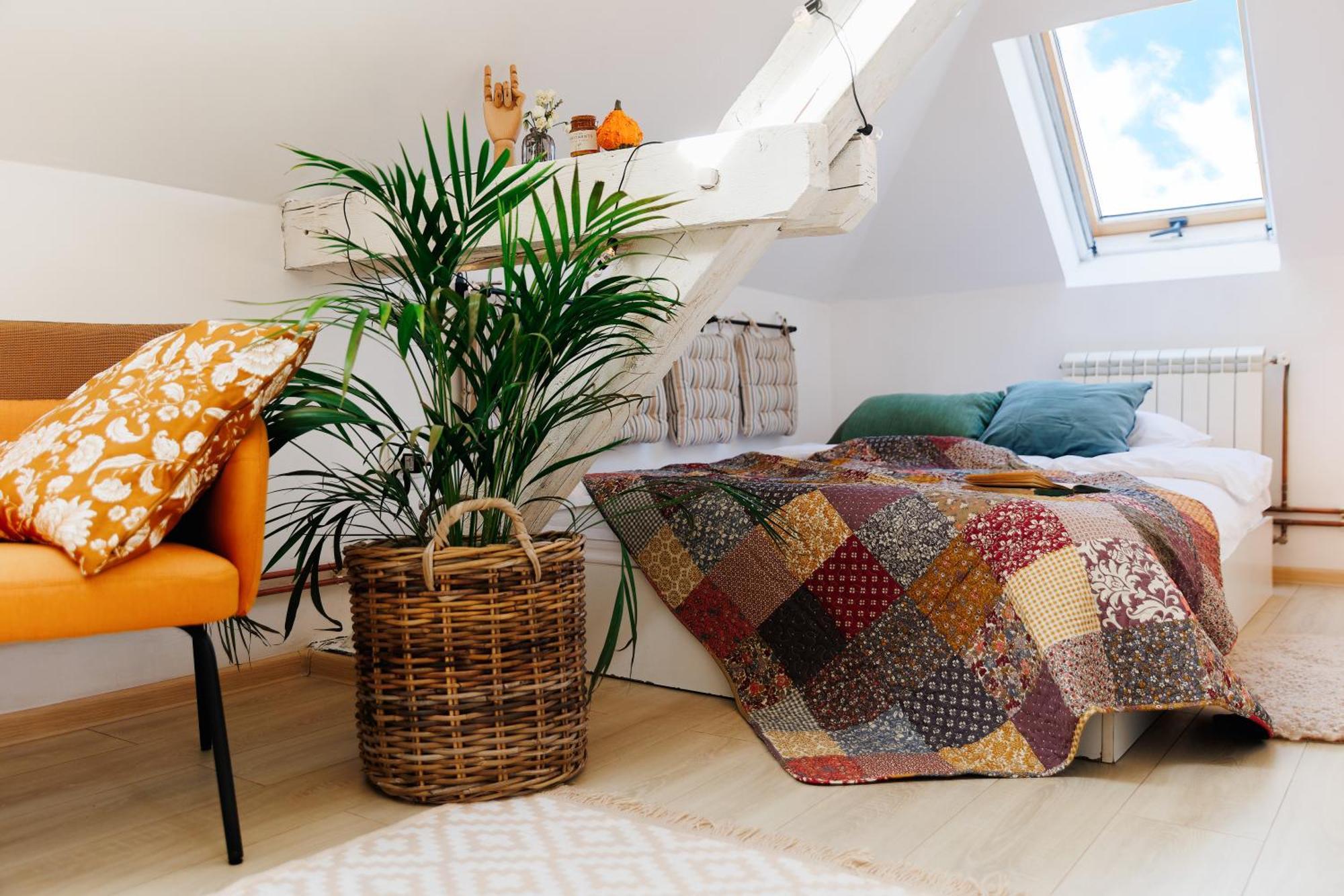 Pintrst-penthouse Old Town Renovated Apartment