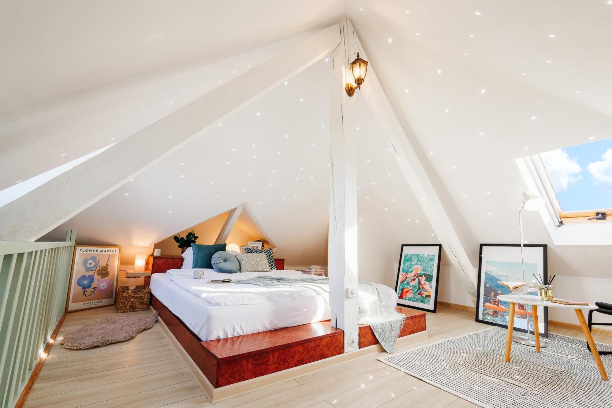 Pintrst-penthouse Old Town Renovated Belgrad
