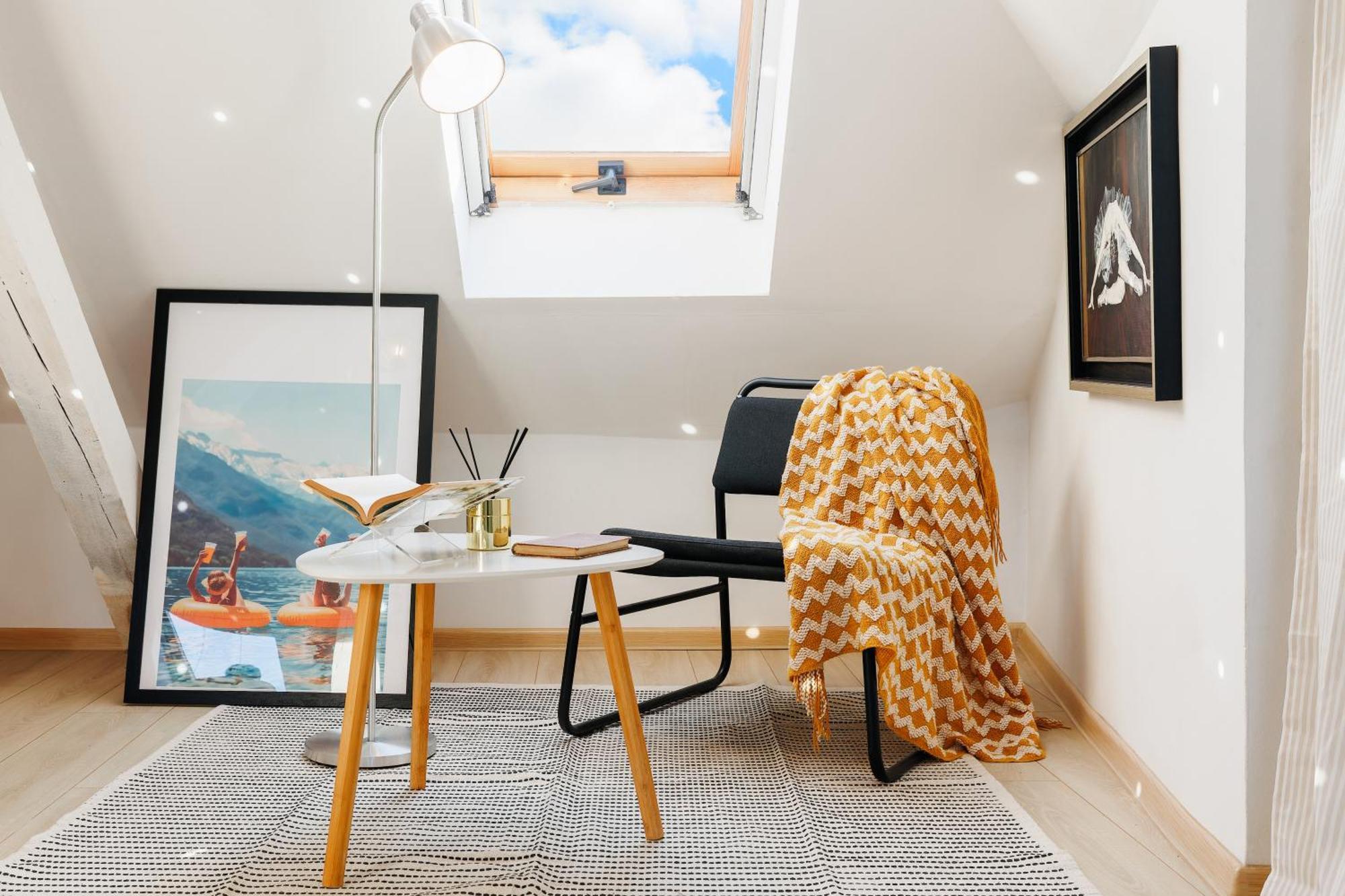 Apartment Pintrst-penthouse Old Town Renovated